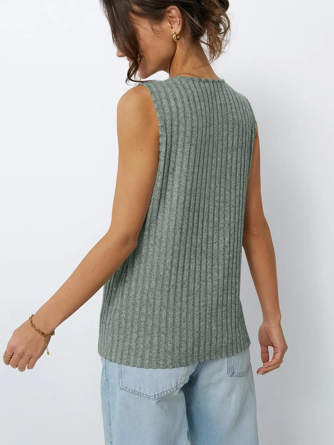 AUTOMET Womens Tank Tops Summer Sleeveless Shirts Spring 2025 V Neck Loose Fit Casual Clothes Trendy Fashion Outfits