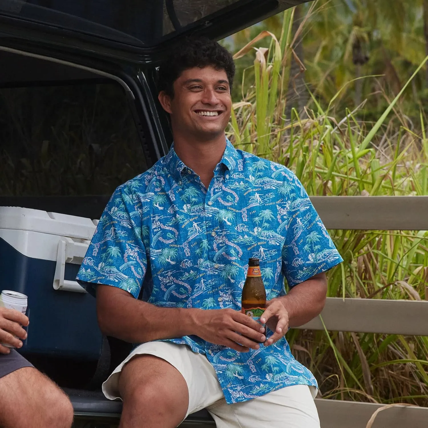 Reyn Spooner Oceanic Hawaiian Aloha Shirt - Tailored Button Front