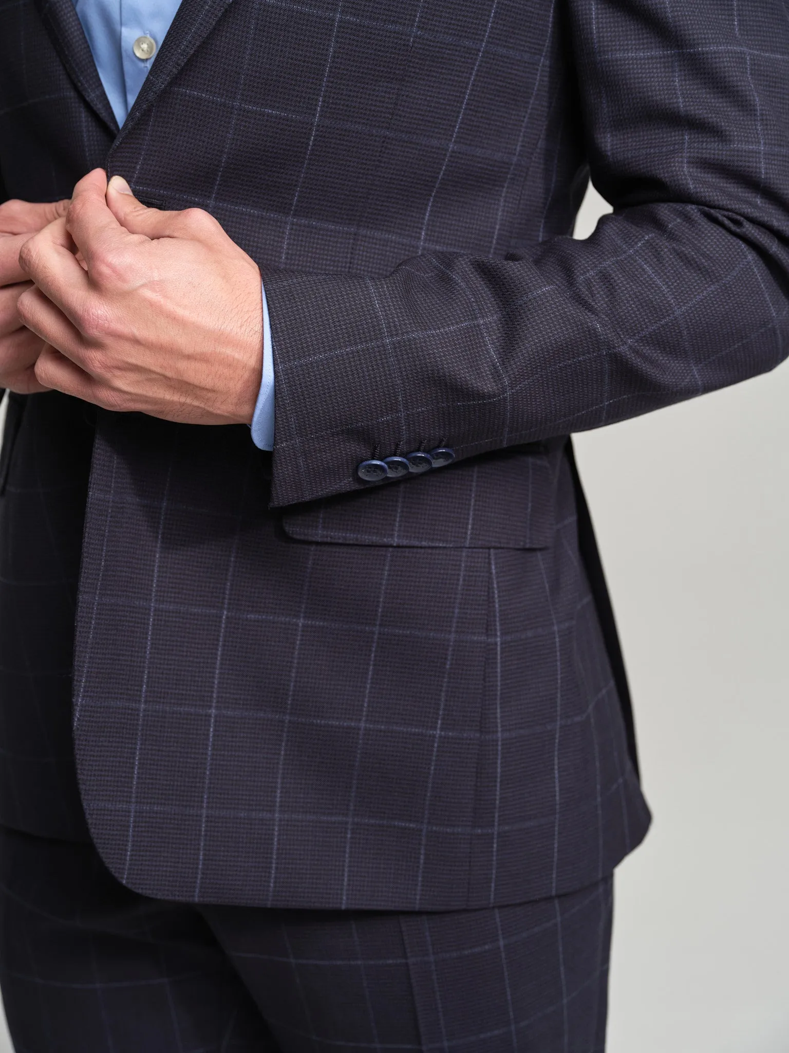 Tailored fit windowpane wool suit