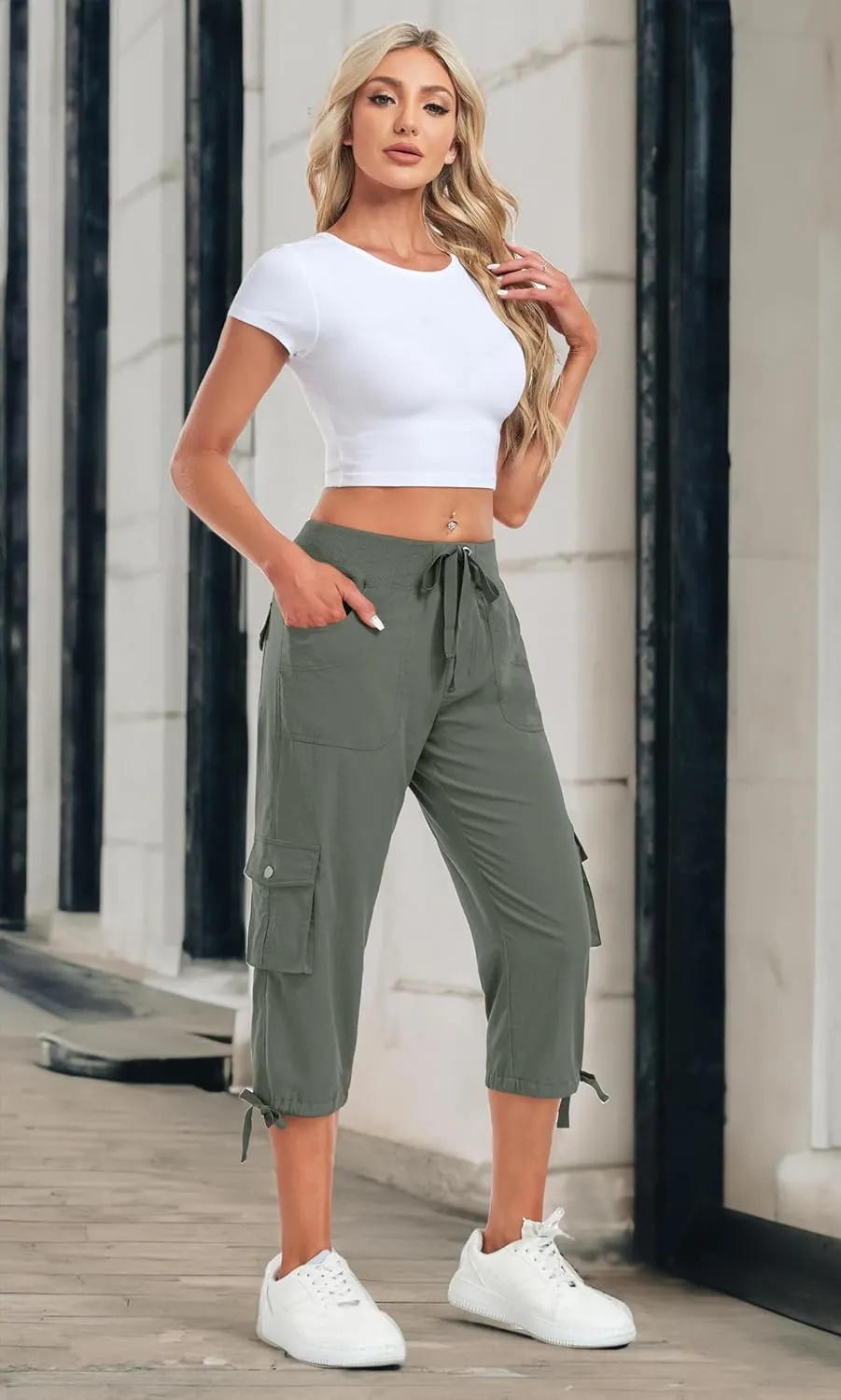 Women's Cargo Capris Pants Lightweight Quick Dry Hiking Pants Baggy Casual Outdoor Travel Cute Pants with 6 Pockets
