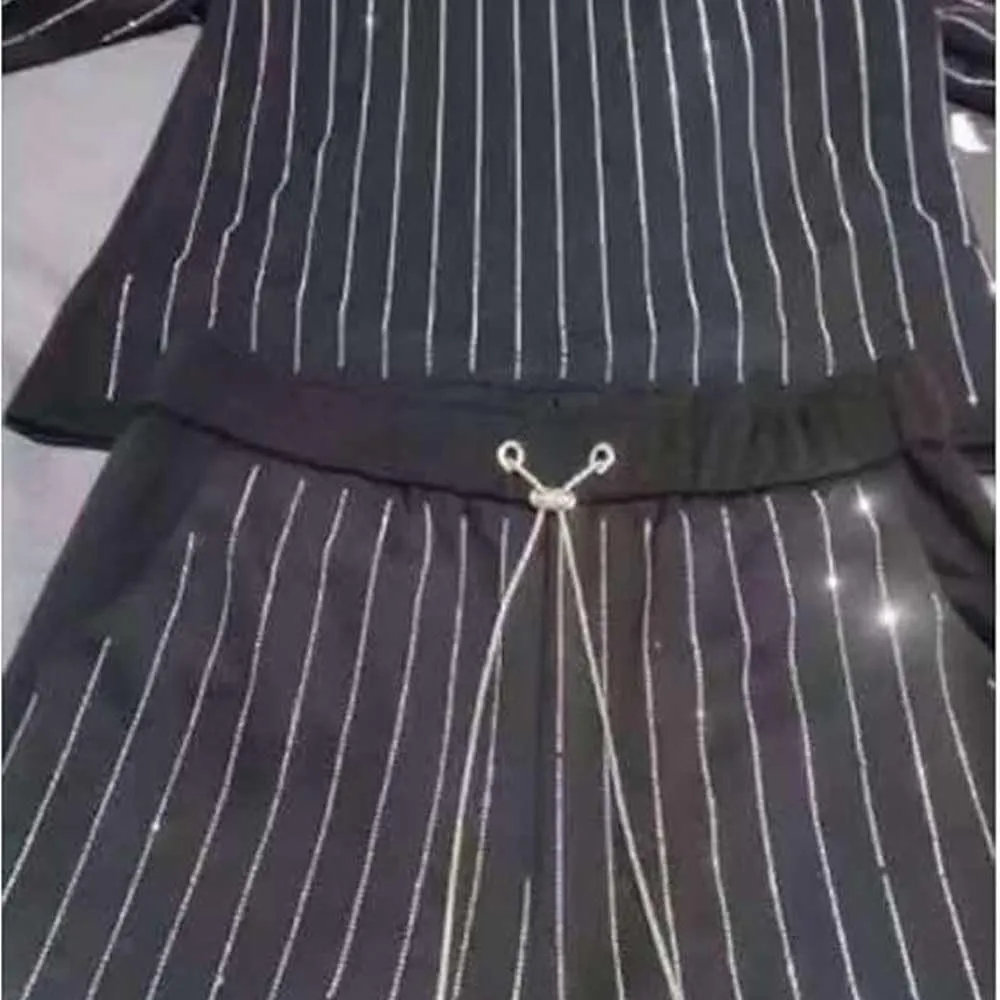 Women's Casual Solid Color Round Neck Hot Diamond Short Sleeve Two-Piece Suit Striped Vacation Wide Leg Pant Sets for Women